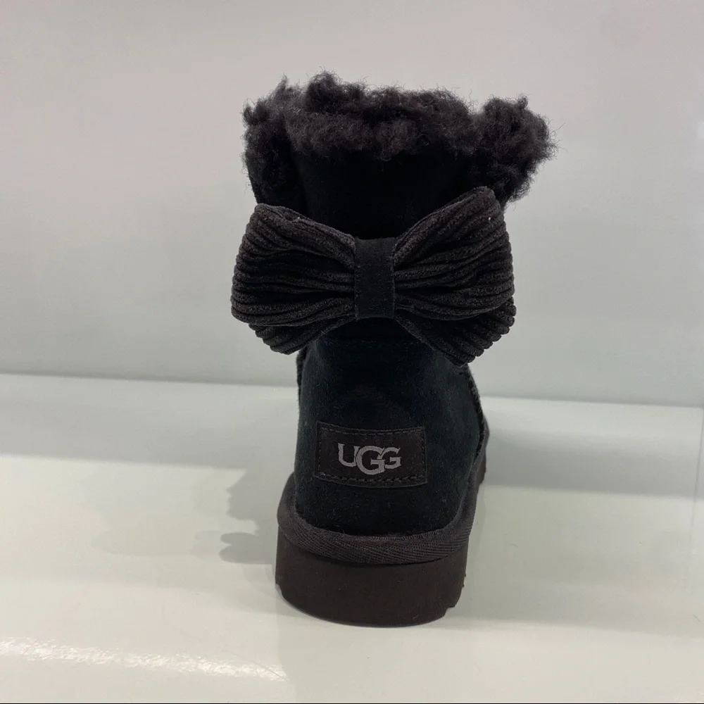 UGG | Mini Bailey Corduroy Bow Boots Black 6 NEW